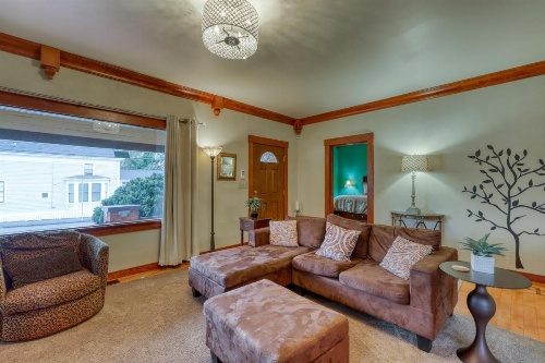 Classy Craftsman image 16